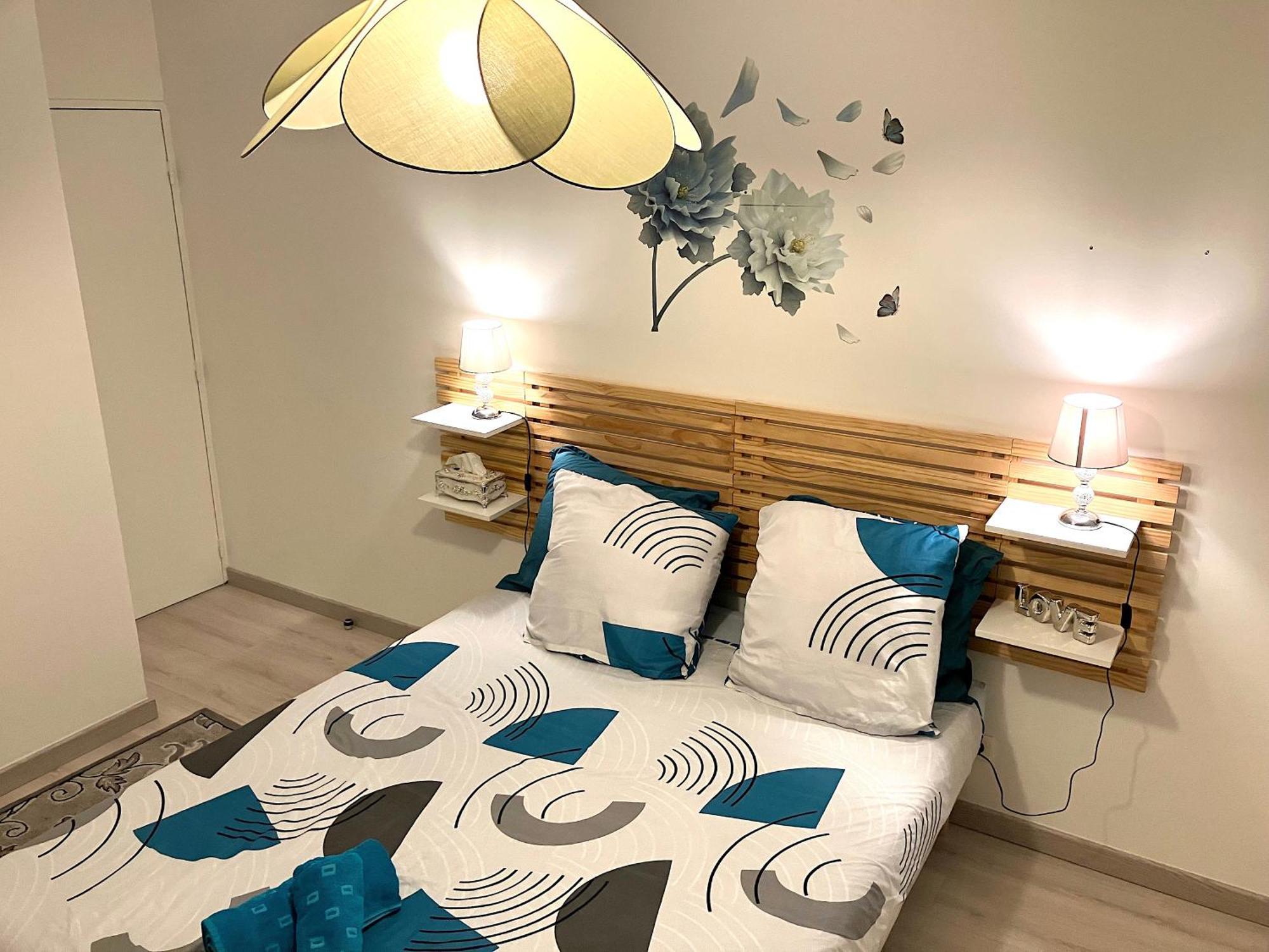 Snowqueen Hotel Apartment Paris-Disney Chelles  Eksteriør billede